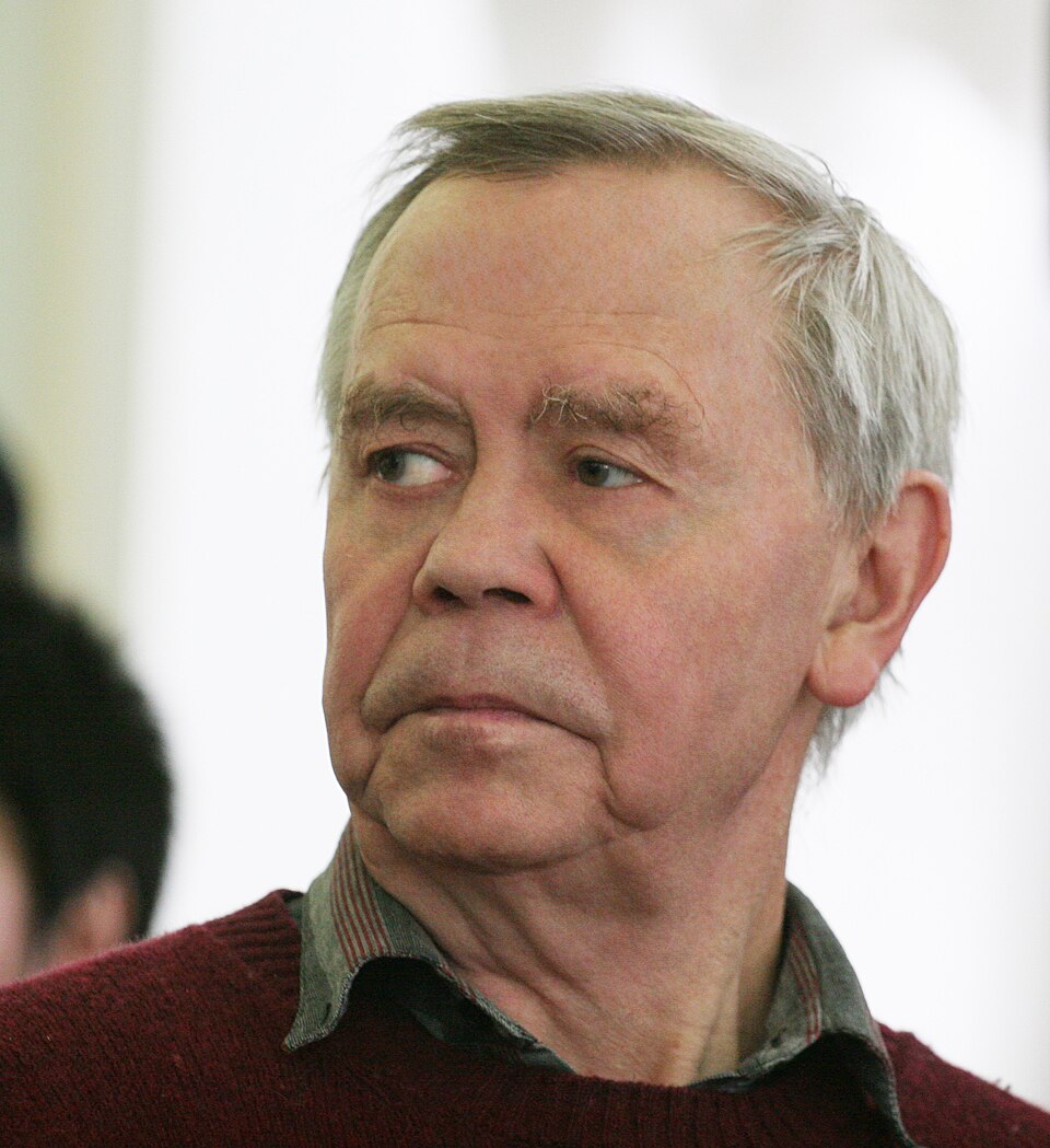 Портрет: Валентин Распутин